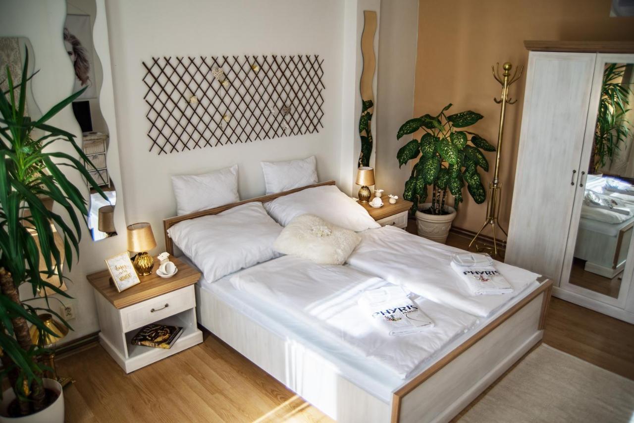 Beauty-Spa Apartment Дечин Екстер'єр фото